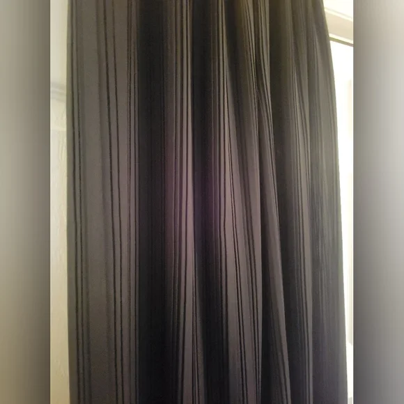 Craig Clothing Co Black Chiffon Pants with Pleat Design Size L - Picture 3 of 3